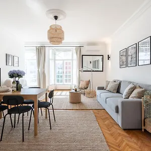 https://bpr-neo-rooftop-home-with-a-c.inbudapesthotels.com